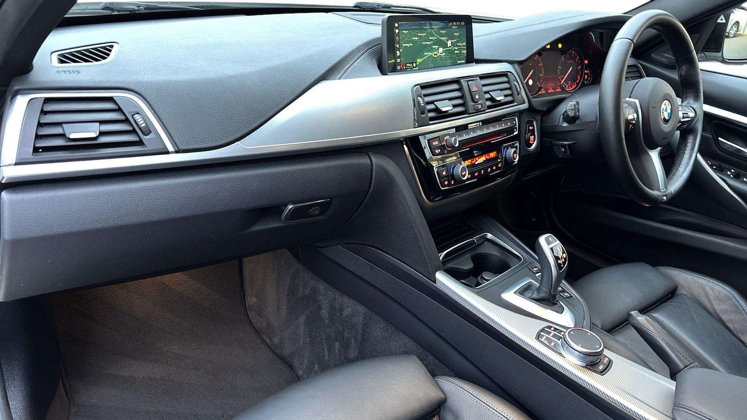 Used BMW 3 Series 2019 for sale - 76938217: Photo 9