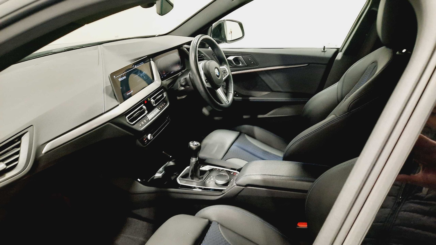 Used BMW 2 Series 2023 for sale - 77661113: Photo 7