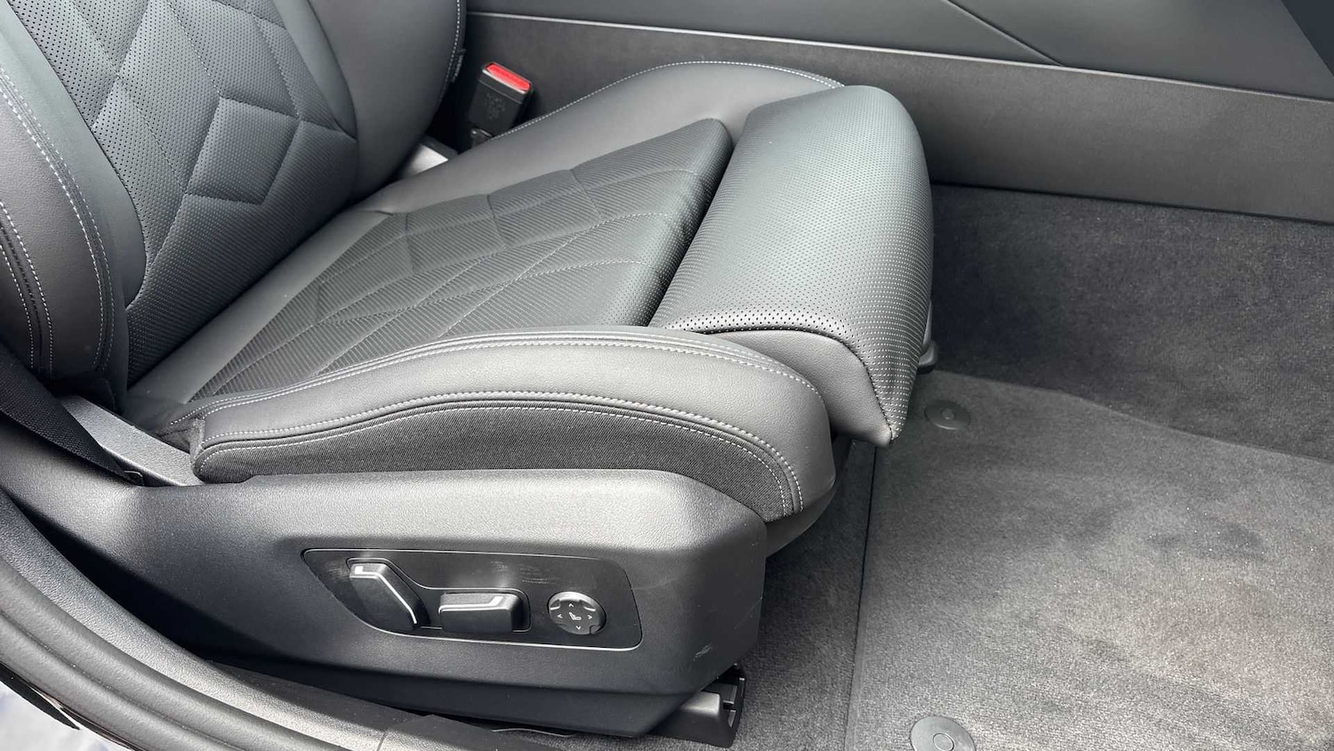 Used BMW 5 Series 2025 for sale - 76075528: Photo 28