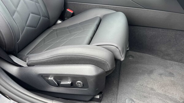 Used BMW 5 Series 2025 for sale - 76075528: Photo 28