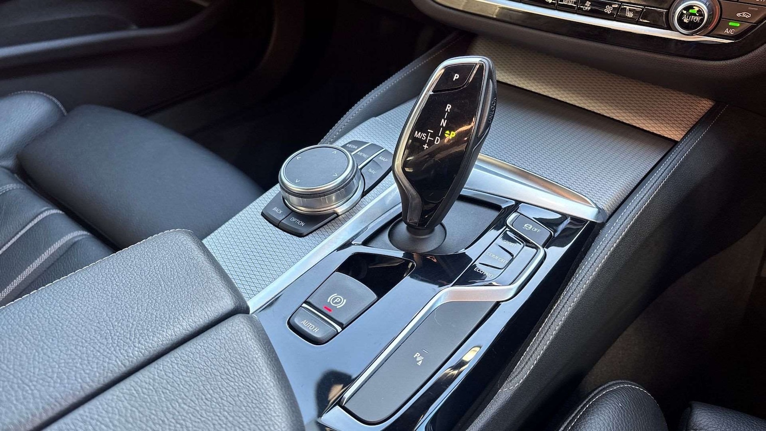 Used BMW 5 Series 2018 for sale - 76373783: Photo 12