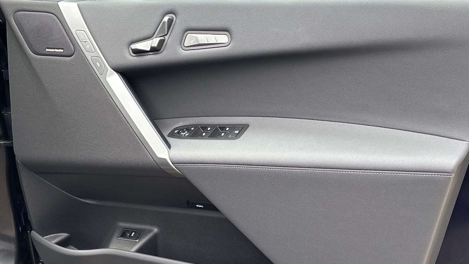 Used BMW iX 2025 for sale - 77099587: Photo 27