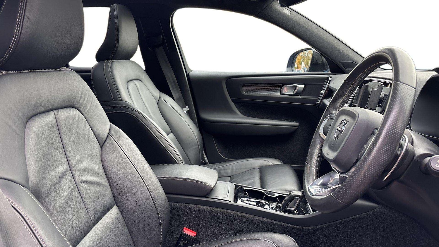 Used Volvo XC40 2019 for sale - 76390620: Photo 13