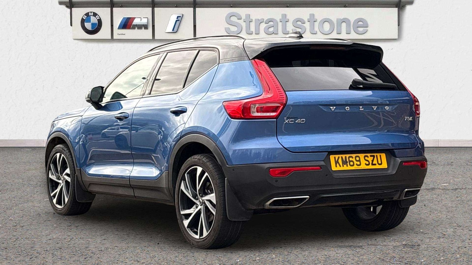 Used Volvo XC40 2019 for sale - 76390620: Photo 2