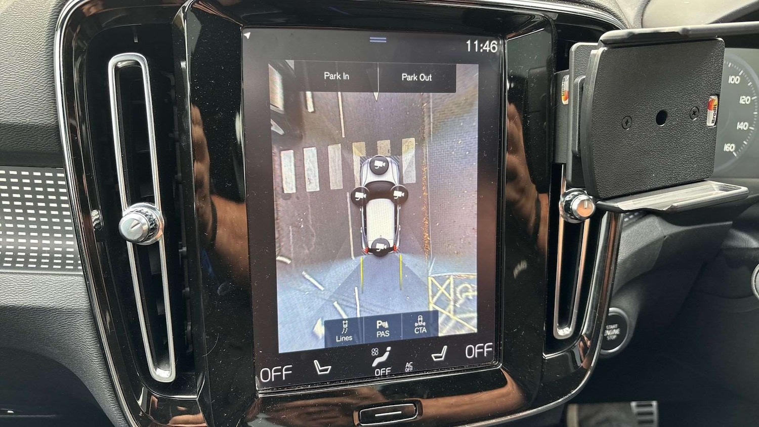 Used Volvo XC40 2019 for sale - 76390620: Photo 32