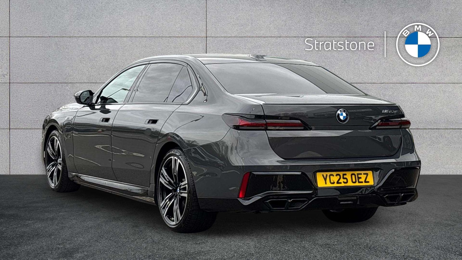 Used BMW 7 Series 2025 for sale - 77686500: Photo 2