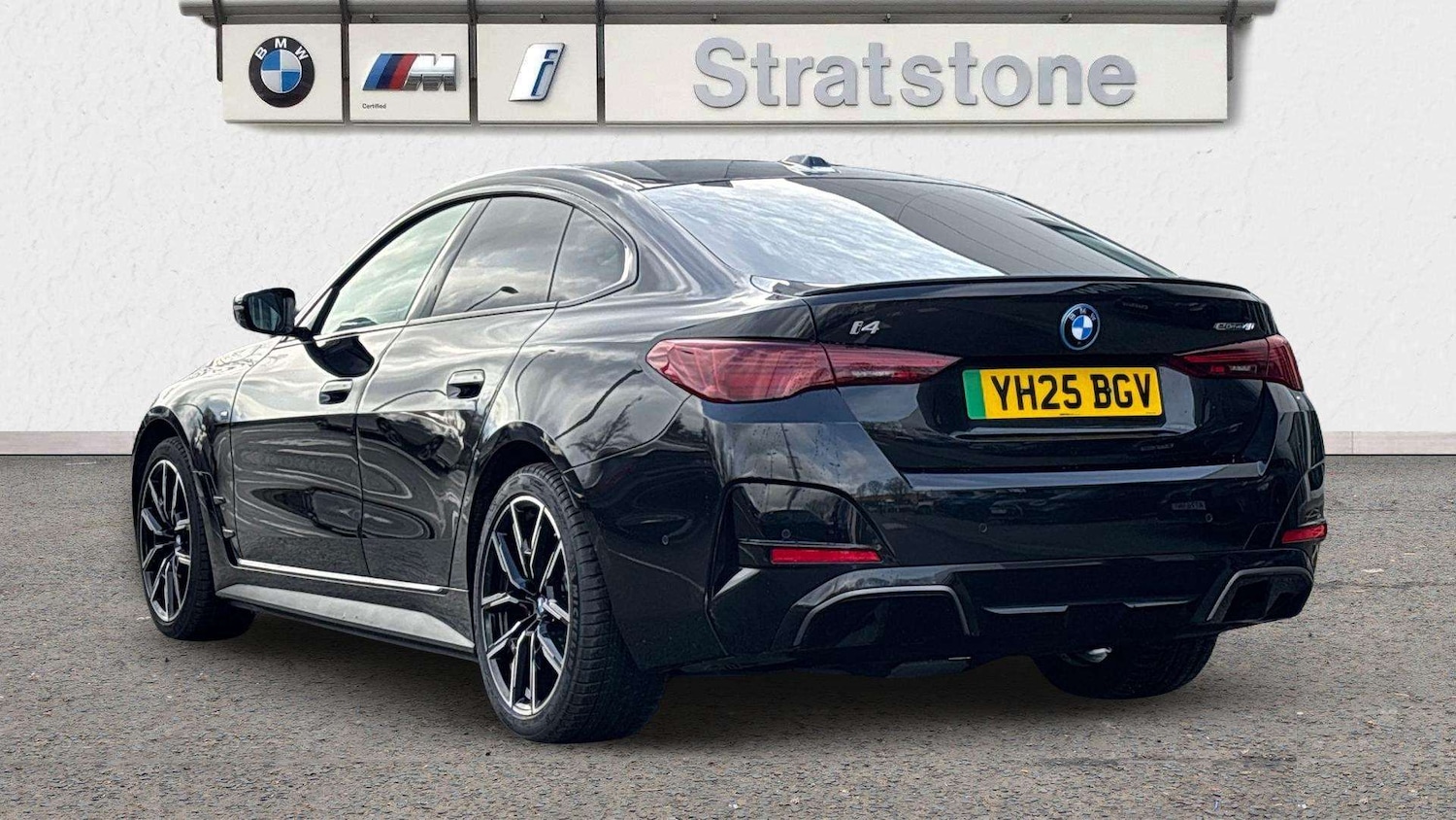 Used BMW i4 2025 for sale - 77500347: Photo 2