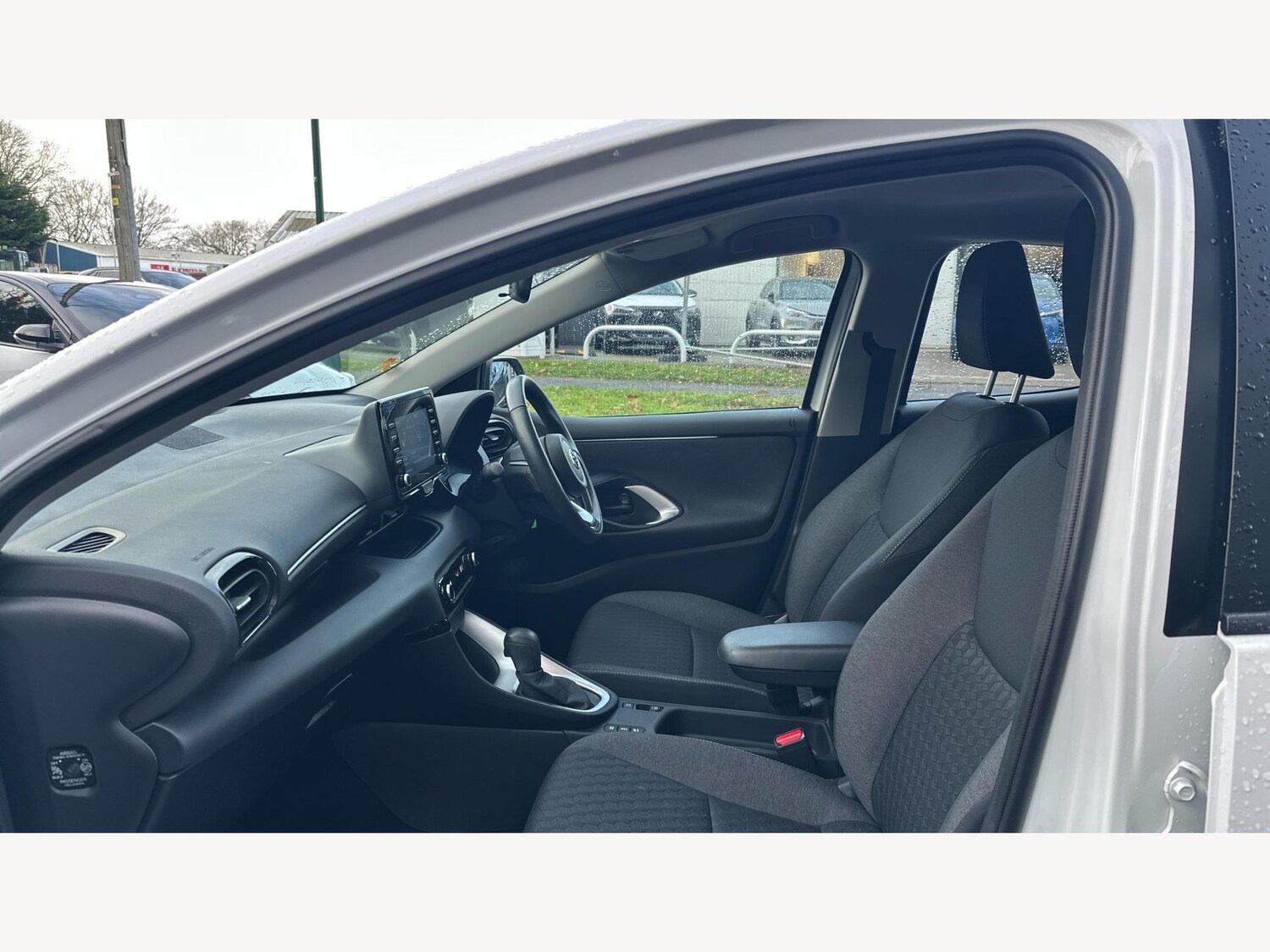 Used Toyota Yaris 2023 for sale - 76521991: Photo 12