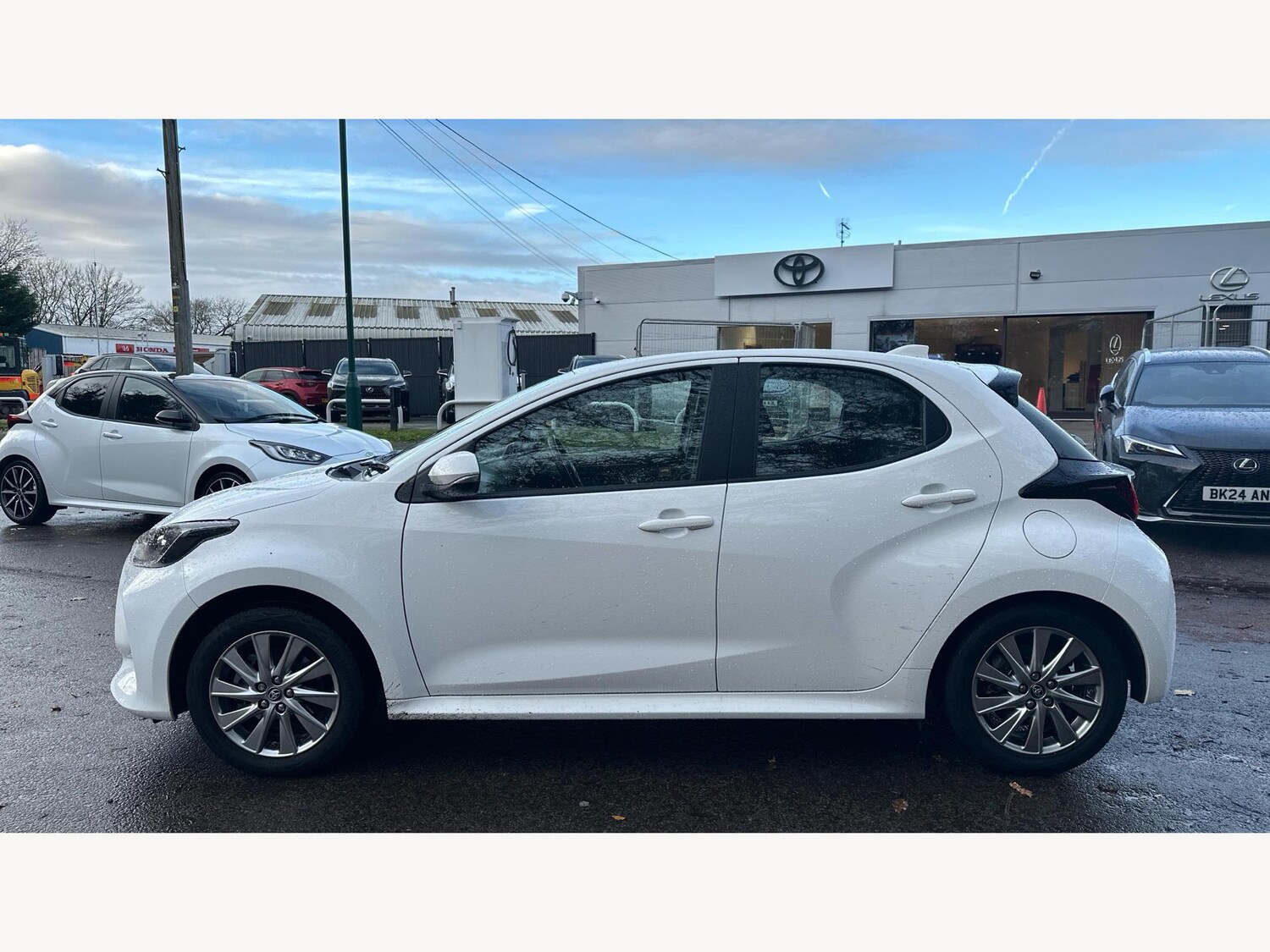 Used Toyota Yaris 2023 for sale - 76521991: Photo 19