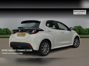 Used Toyota Yaris 2023 for sale - 76521991: Photo