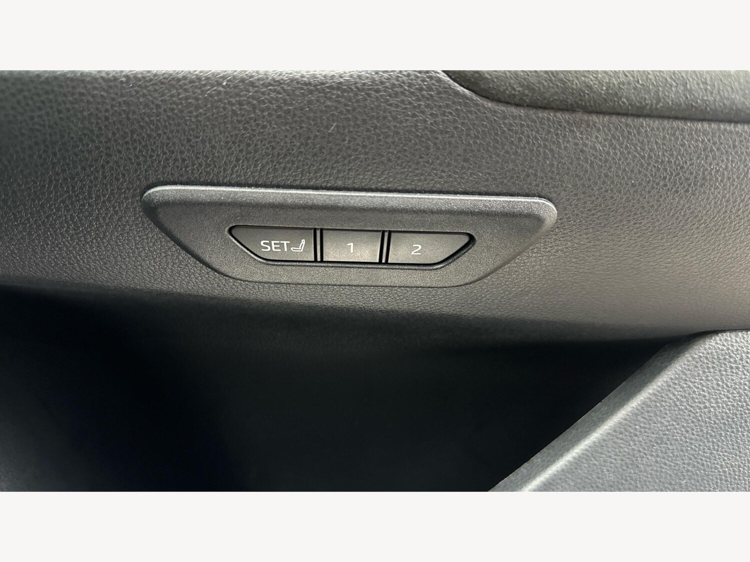 Used Toyota C-HR 2024 for sale - 77510229: Photo 27