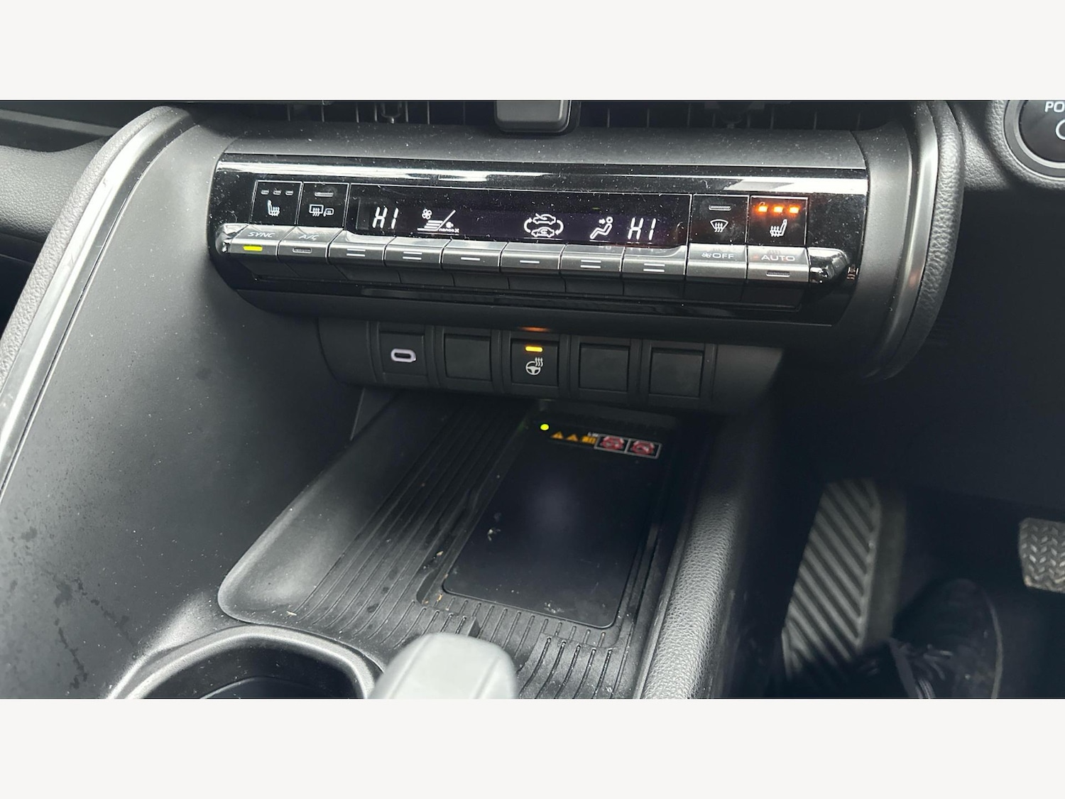 Used Toyota C-HR 2024 for sale - 77510229: Photo 28