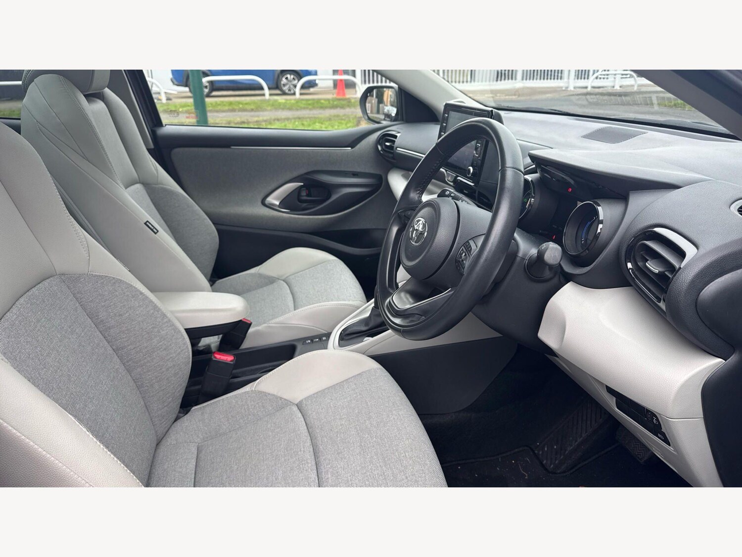 Used Toyota Yaris 2021 for sale - 77439803: Photo 13