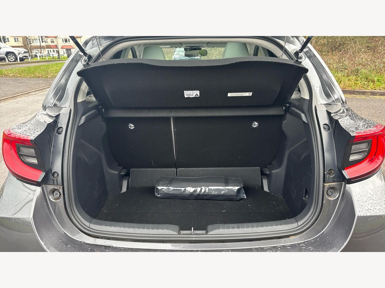 Used Toyota Yaris 2021 for sale - 77439803: Photo 16