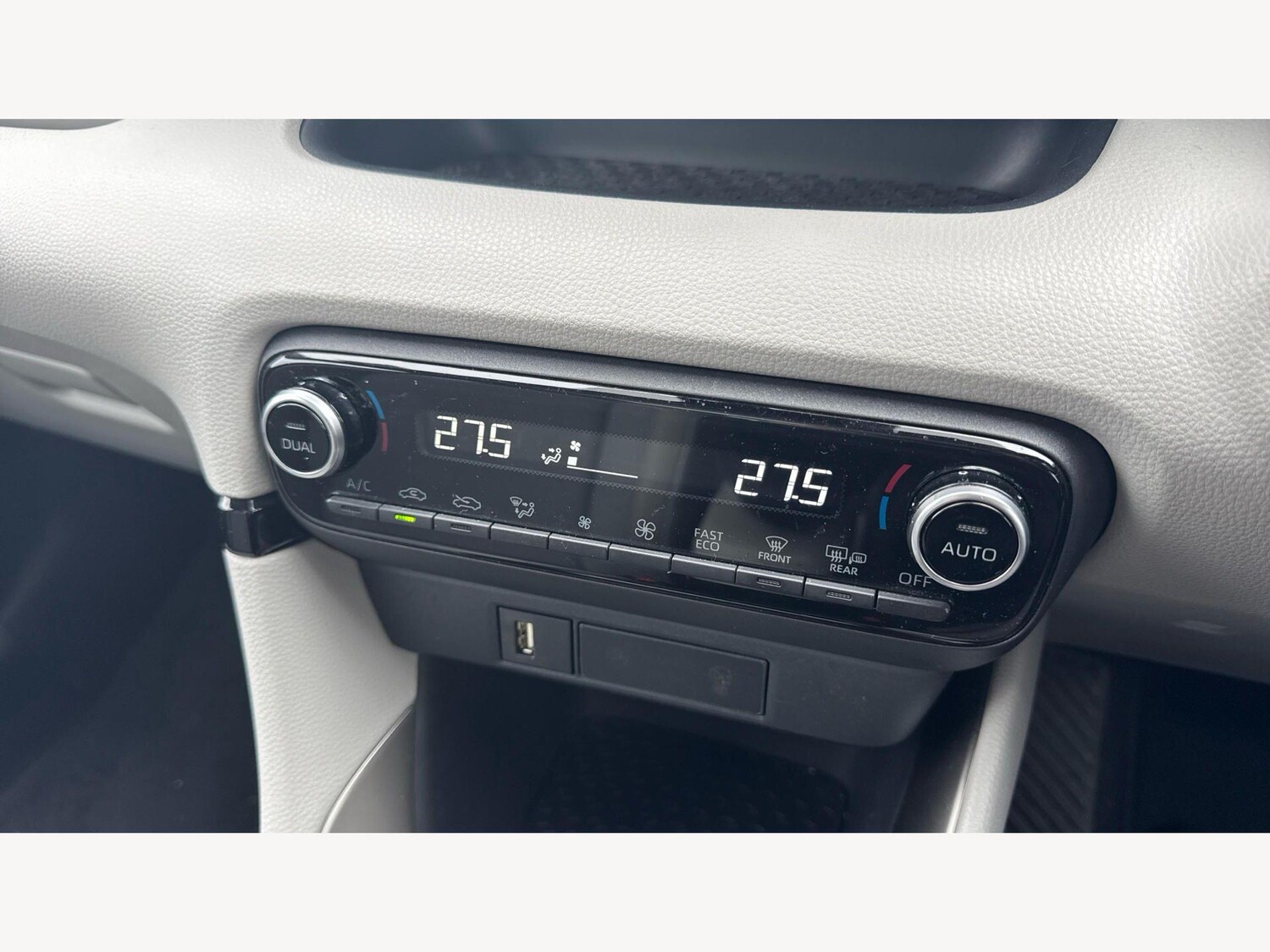 Used Toyota Yaris 2021 for sale - 77439803: Photo 24