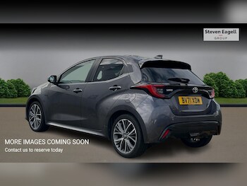 Used Toyota Yaris 2021 for sale - 77439803: Photo