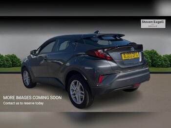 Used Toyota C-HR 2023 for sale - 75402299: Photo