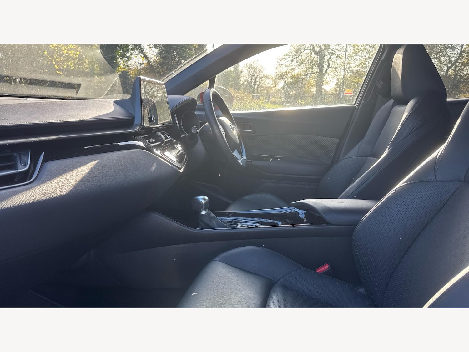 Used Toyota C-HR 2023 for sale - 76671221: Photo 12