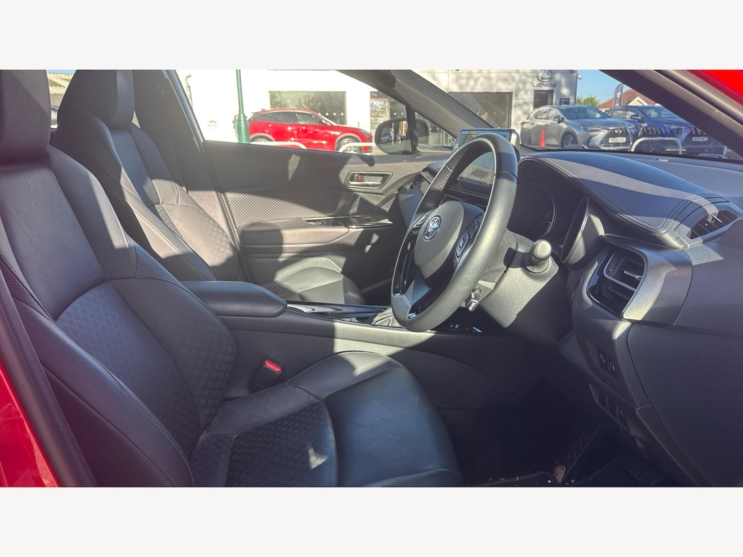Used Toyota C-HR 2023 for sale - 76671221: Photo 13