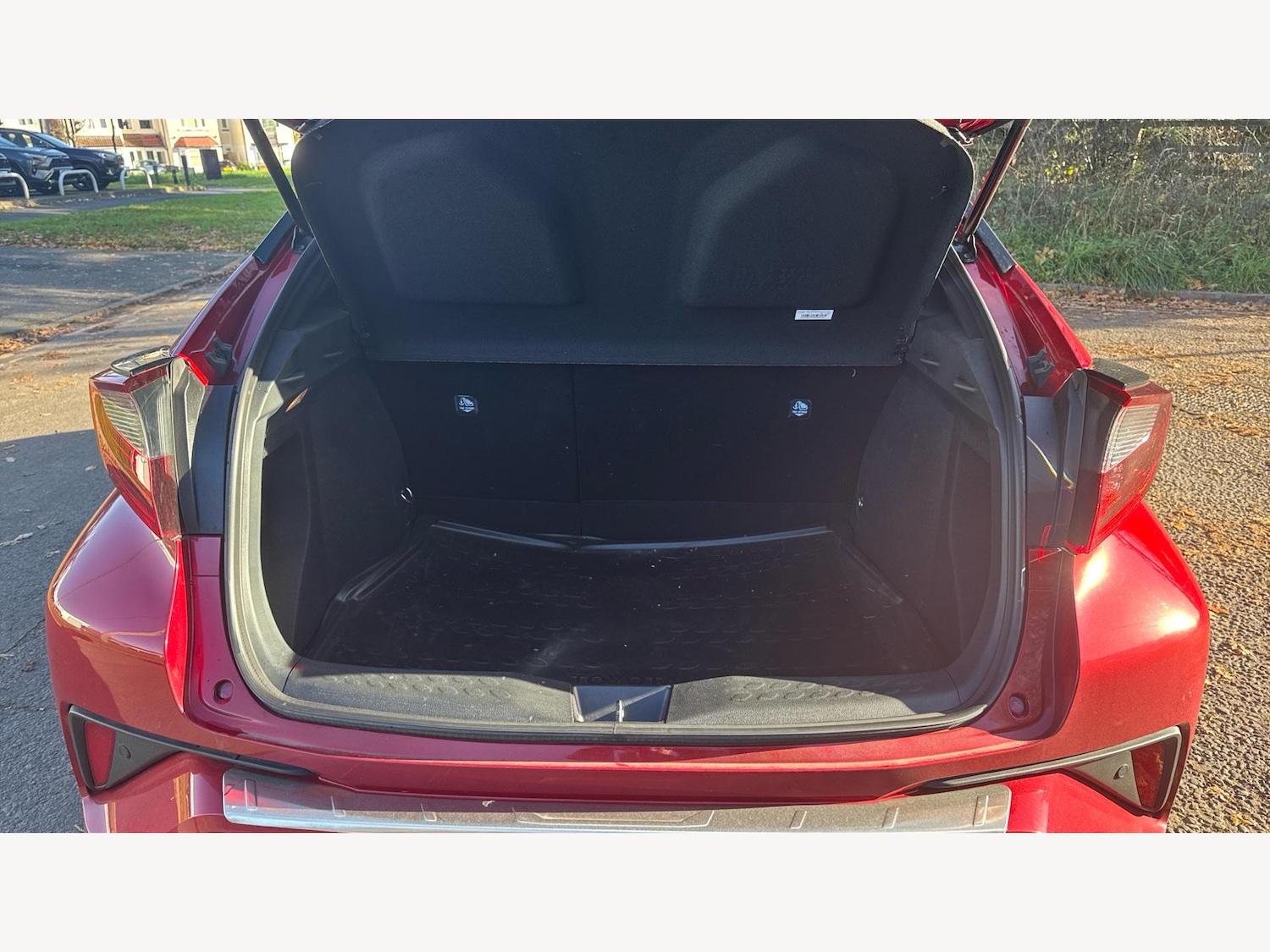 Used Toyota C-HR 2023 for sale - 76671221: Photo 16