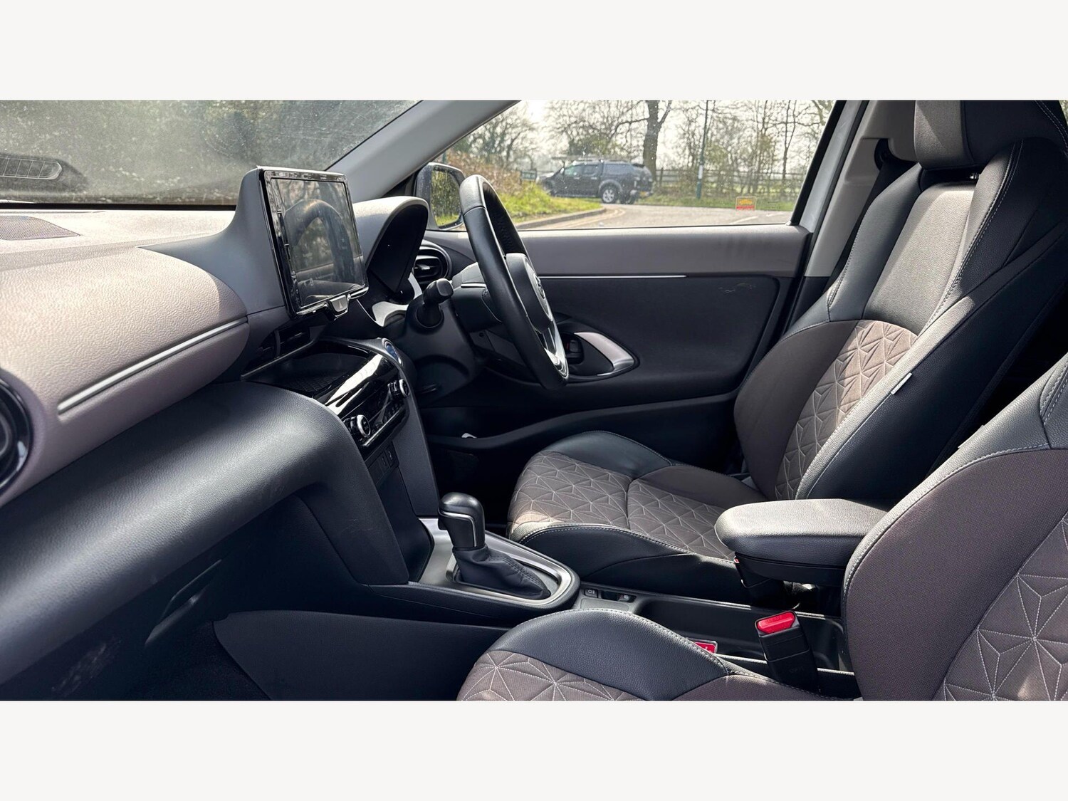 Used Toyota Yaris Cross 2024 for sale - 78034121: Photo 12