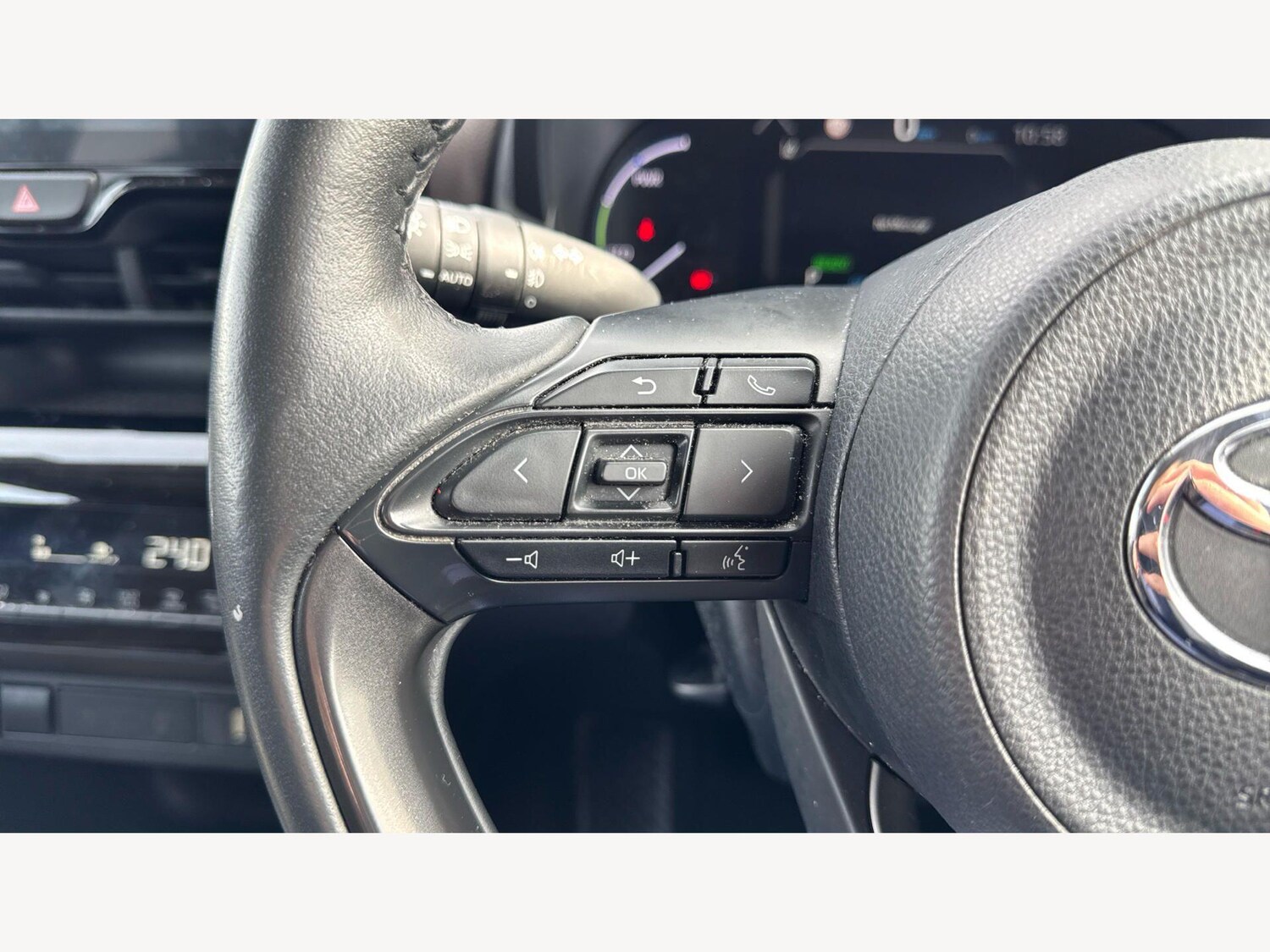 Used Toyota Yaris Cross 2024 for sale - 78034121: Photo 22