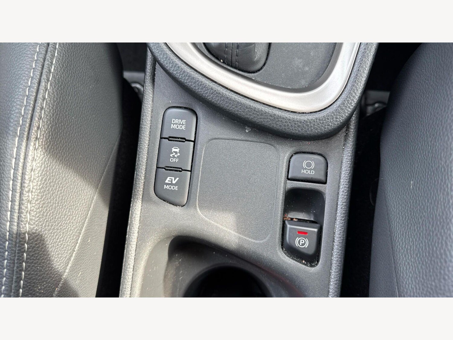 Used Toyota Yaris Cross 2024 for sale - 78034121: Photo 24