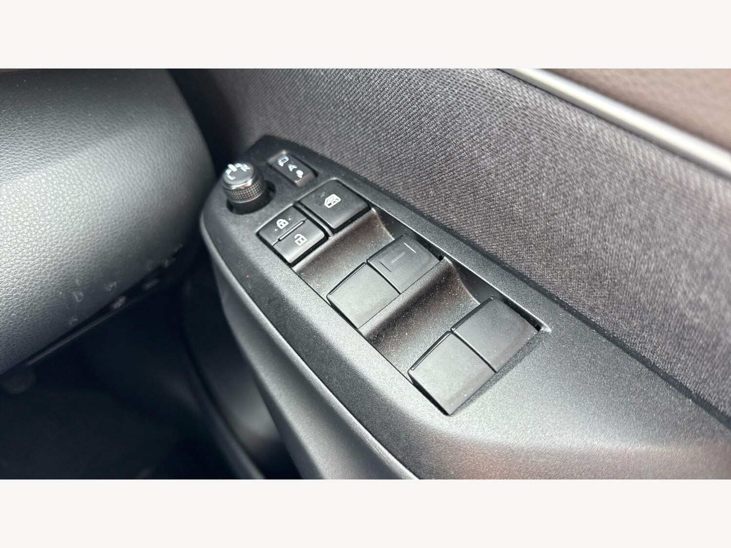 Used Toyota Yaris Cross 2024 for sale - 78034121: Photo 25