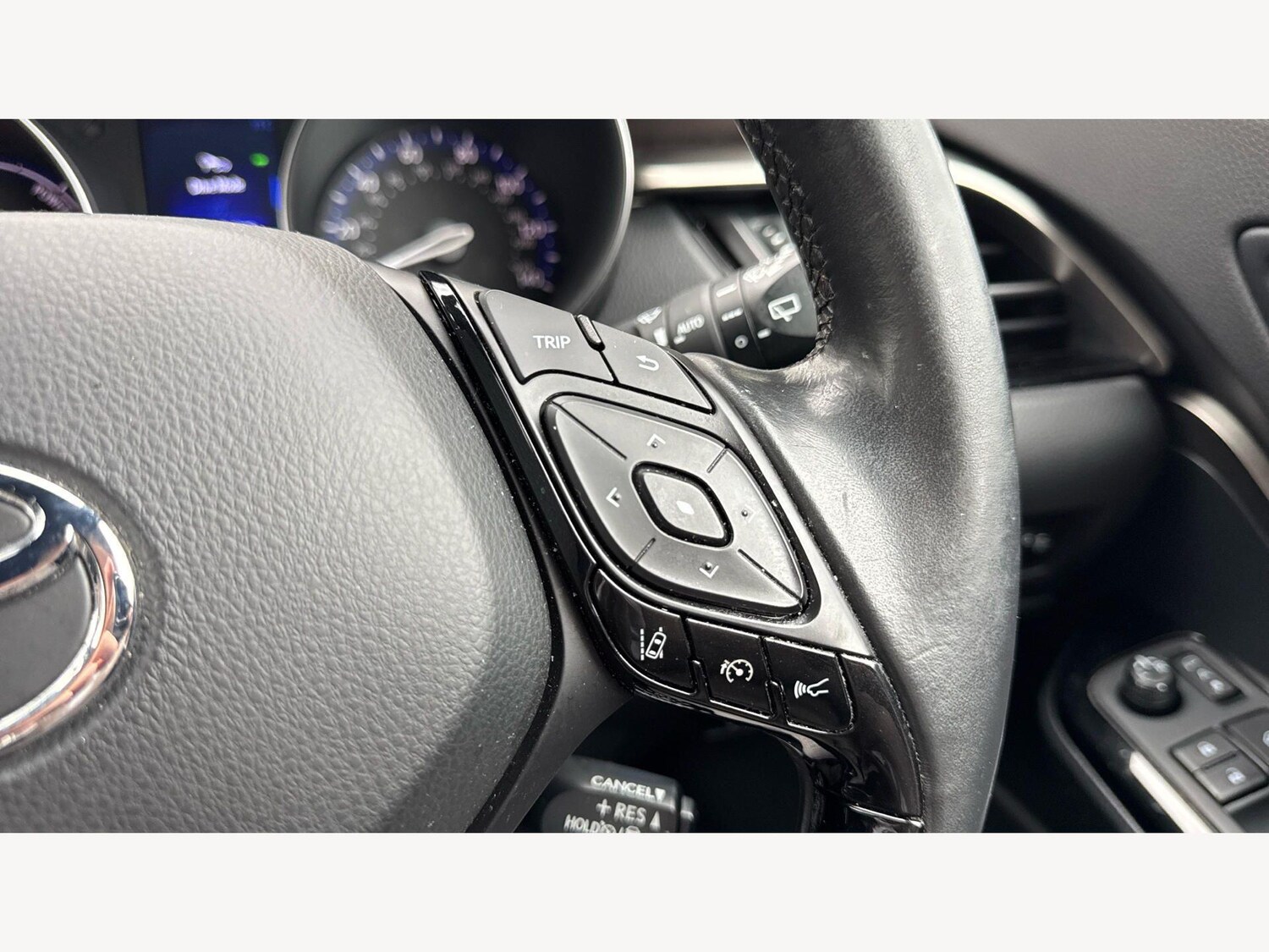 Used Toyota C-HR 2017 for sale - 77509903: Photo 23