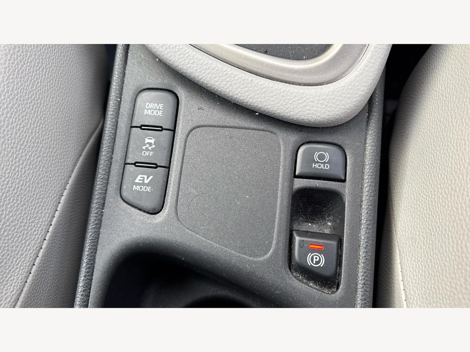 Used Toyota Yaris 2021 for sale - 77400466: Photo 30