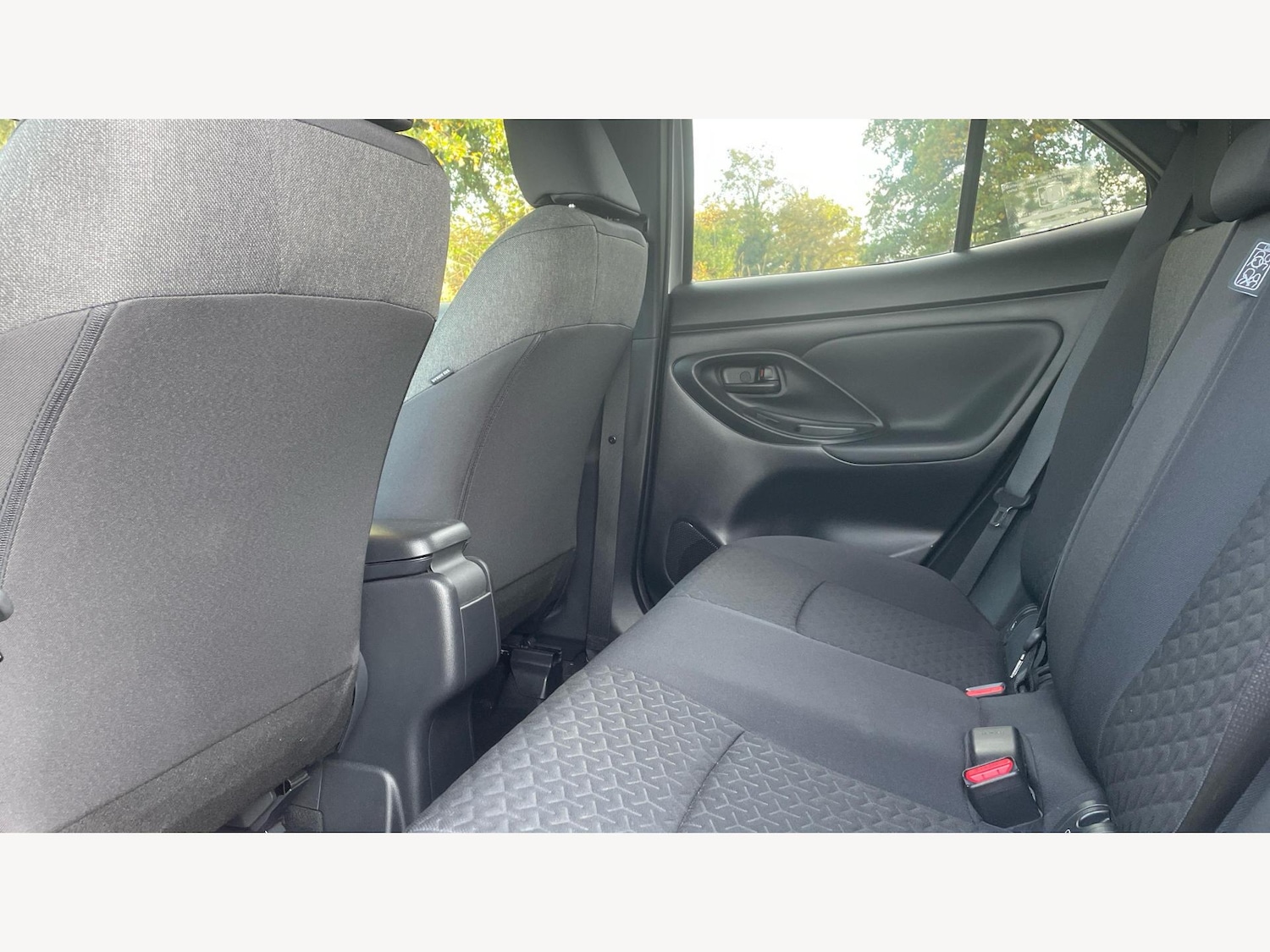Used Toyota Yaris Cross 2023 for sale - 76283962: Photo 15