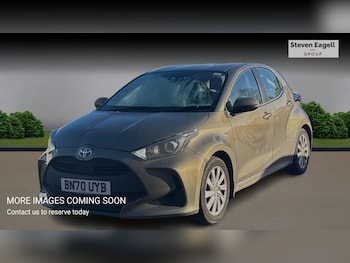 Used Toyota Yaris 2021 for sale - 76780601: Photo
