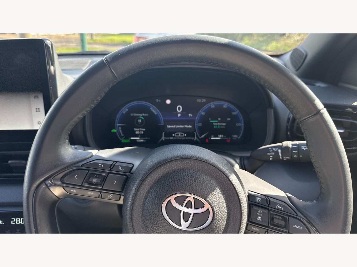 Used Toyota Yaris 2024 for sale - 78062596: Photo 11