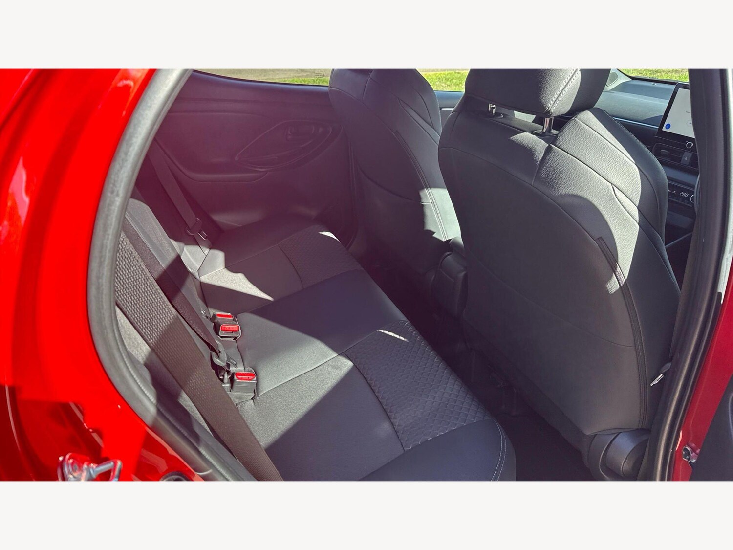 Used Toyota Yaris 2024 for sale - 78062596: Photo 14