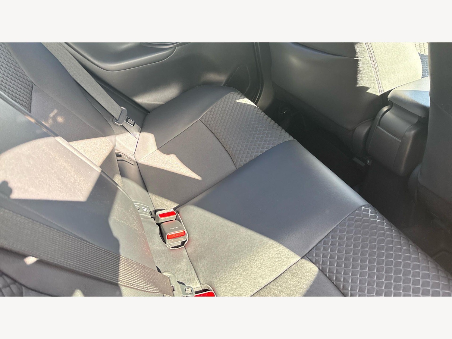 Used Toyota Yaris 2024 for sale - 78062596: Photo 15