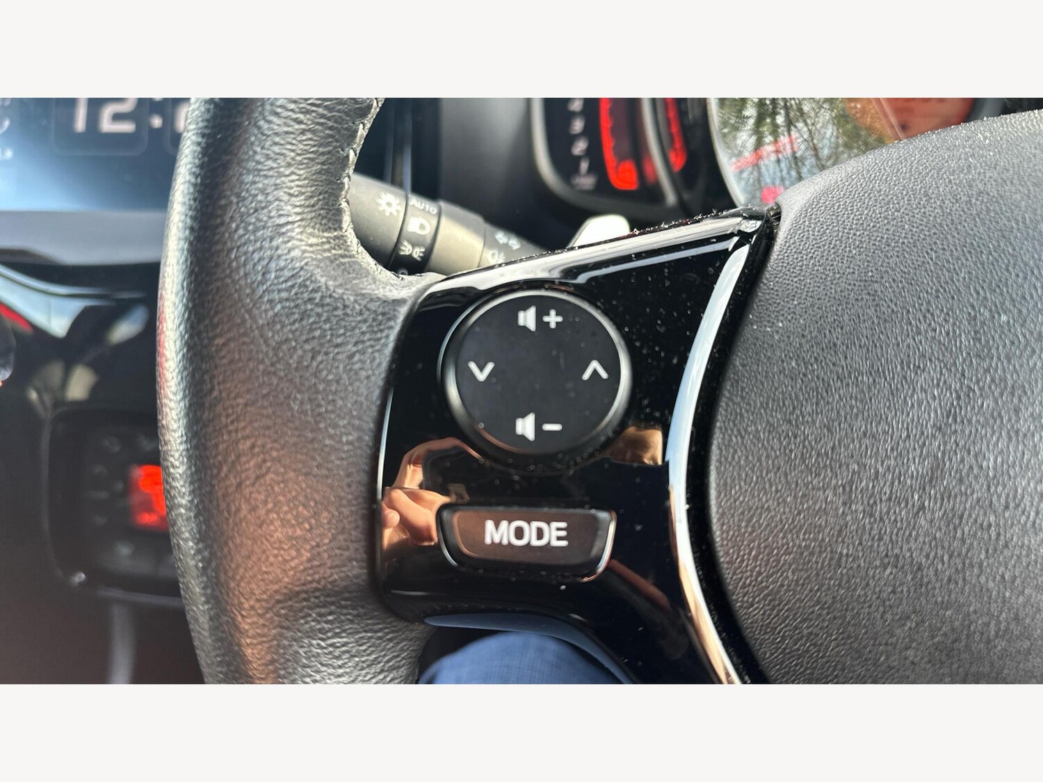 Used Toyota AYGO 2021 for sale - 77400696: Photo 30