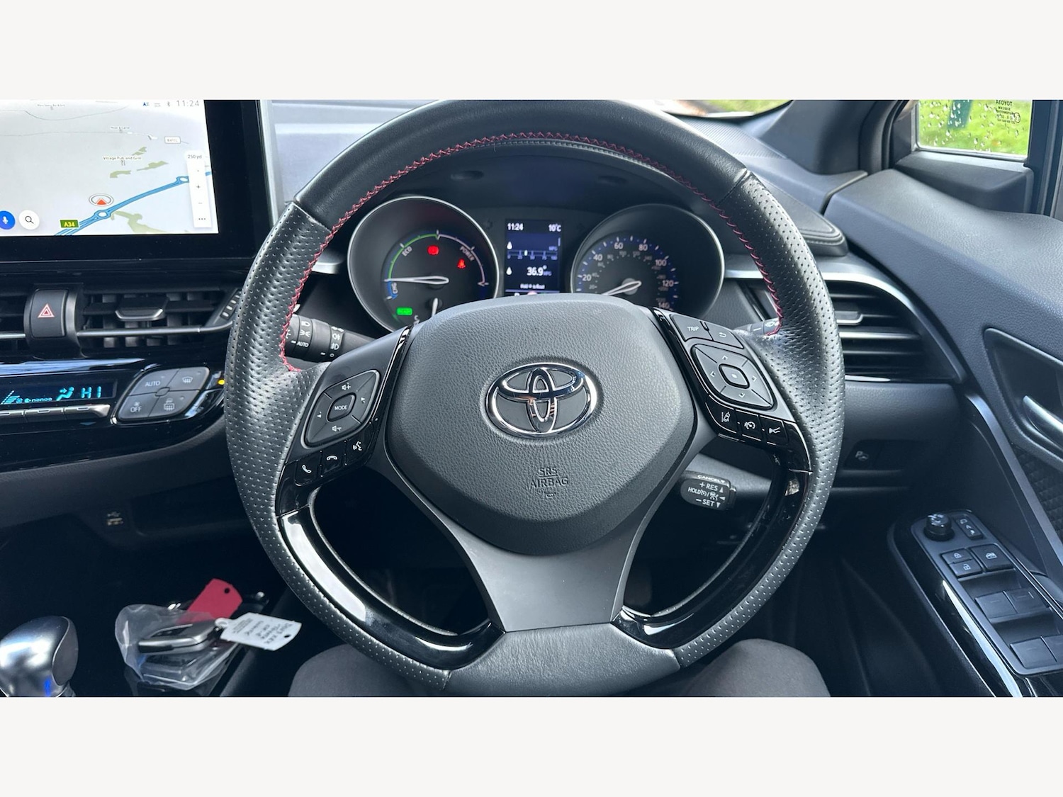 Used Toyota C-HR 2023 for sale - 76855998: Photo 8
