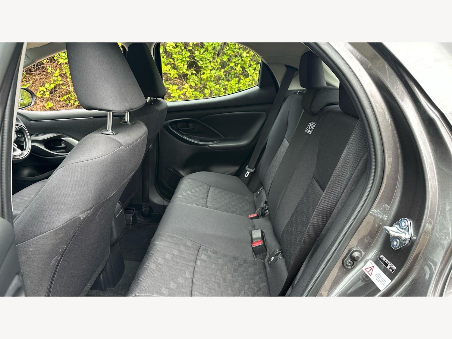 Used Toyota Yaris 2024 for sale - 77320534: Photo 15