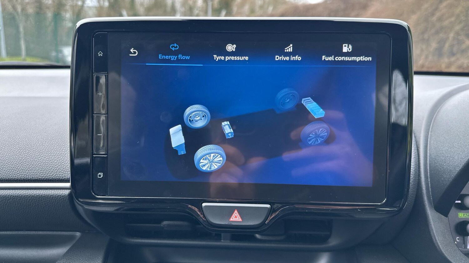 Used Toyota Yaris 2024 for sale - 77320534: Photo 32