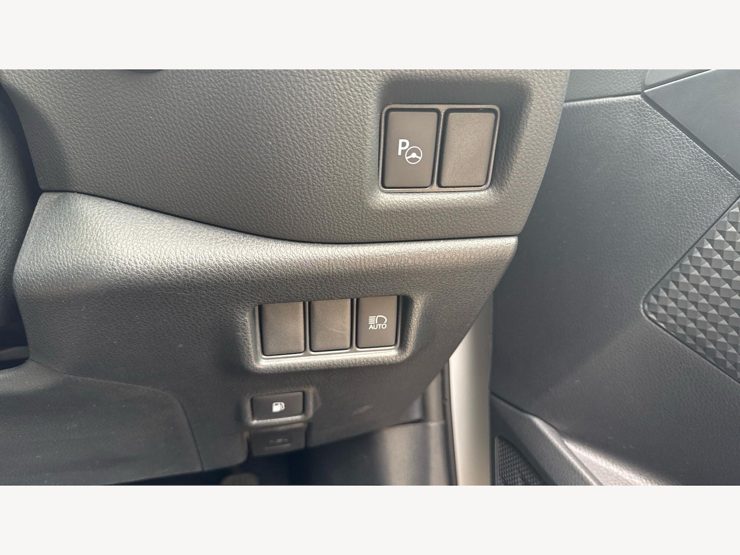 Used Toyota C-HR 2022 for sale - 78062954: Photo 27