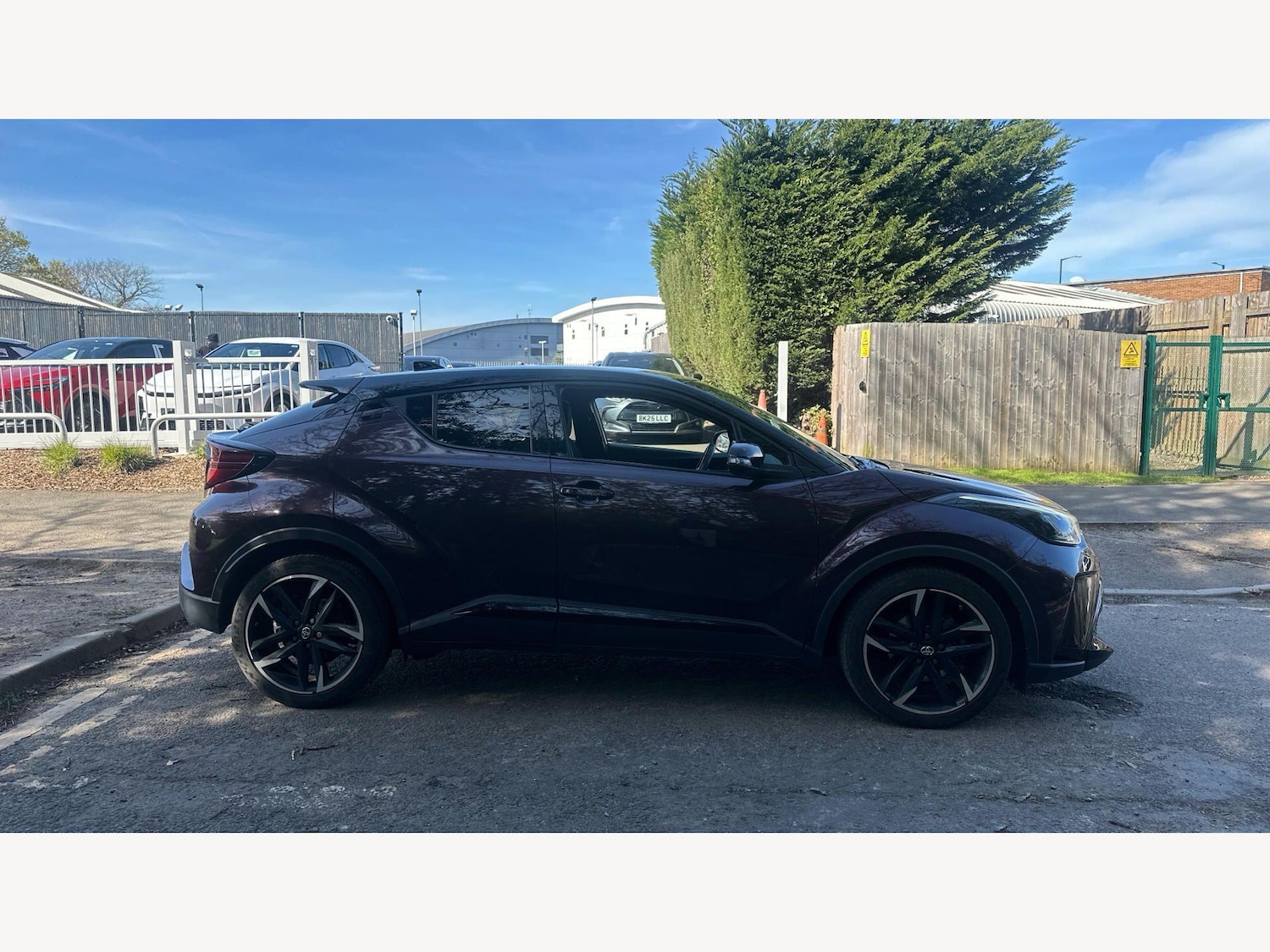 Used Toyota C-HR 2023 for sale - 78204160: Photo 18