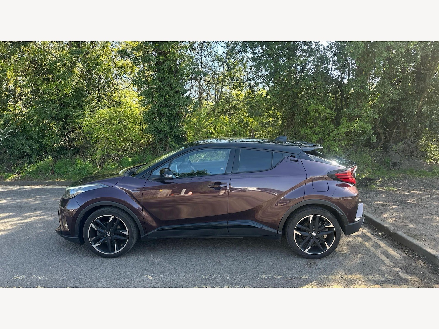 Used Toyota C-HR 2023 for sale - 78204160: Photo 19