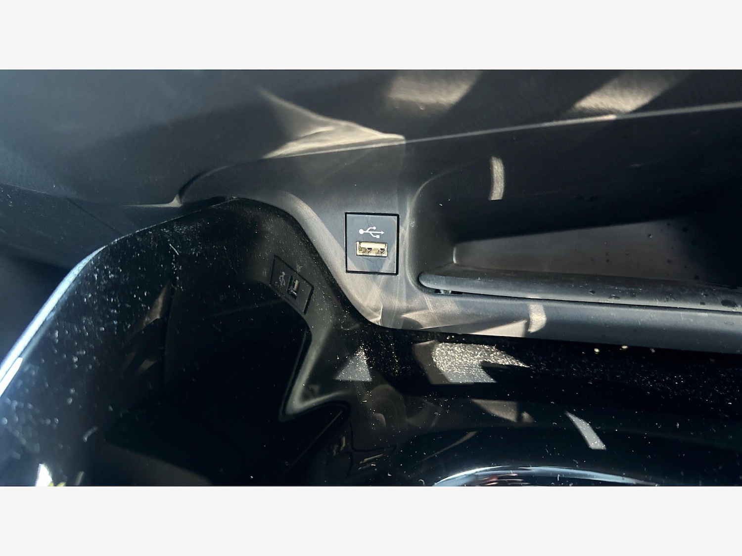 Used Toyota C-HR 2023 for sale - 78204160: Photo 27