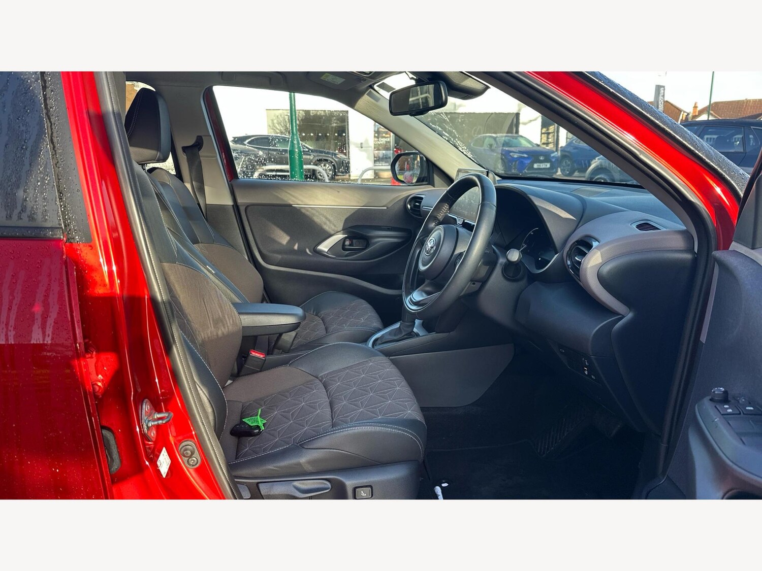 Used Toyota Yaris Cross 2023 for sale - 77155822: Photo 13