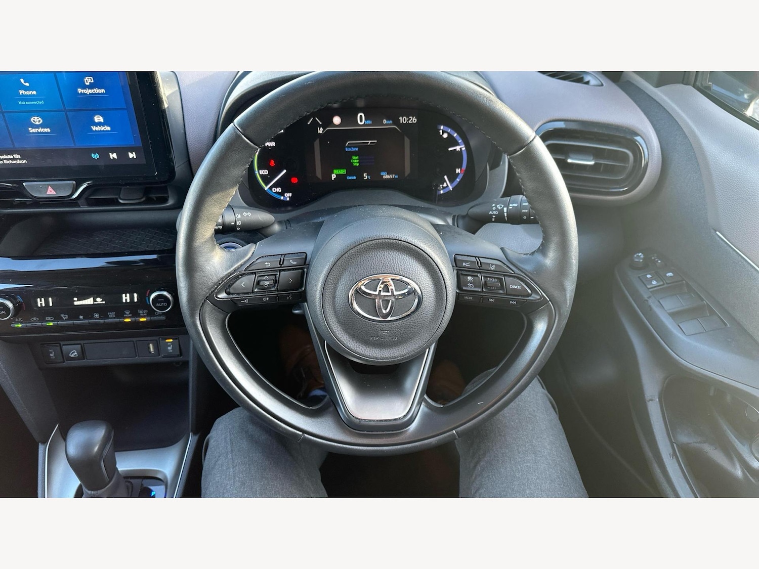 Used Toyota Yaris Cross 2023 for sale - 77155822: Photo 8