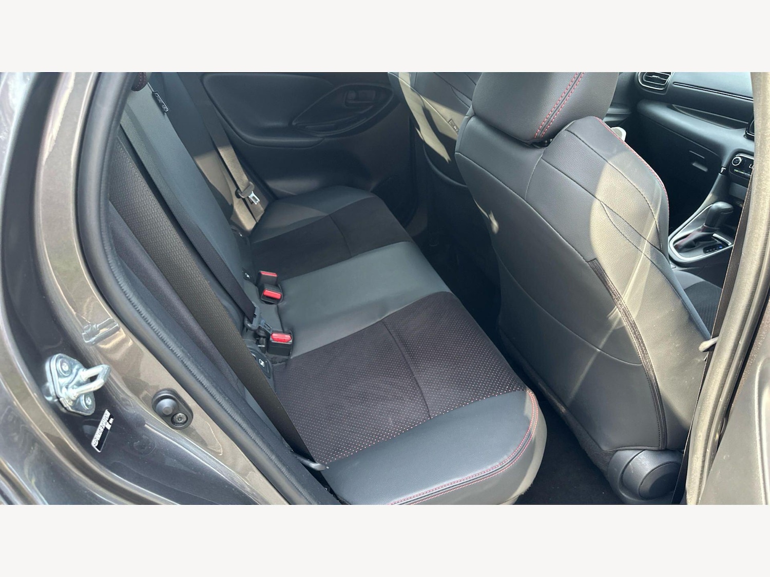 Used Toyota Yaris for sale - 78204036: Photo 10