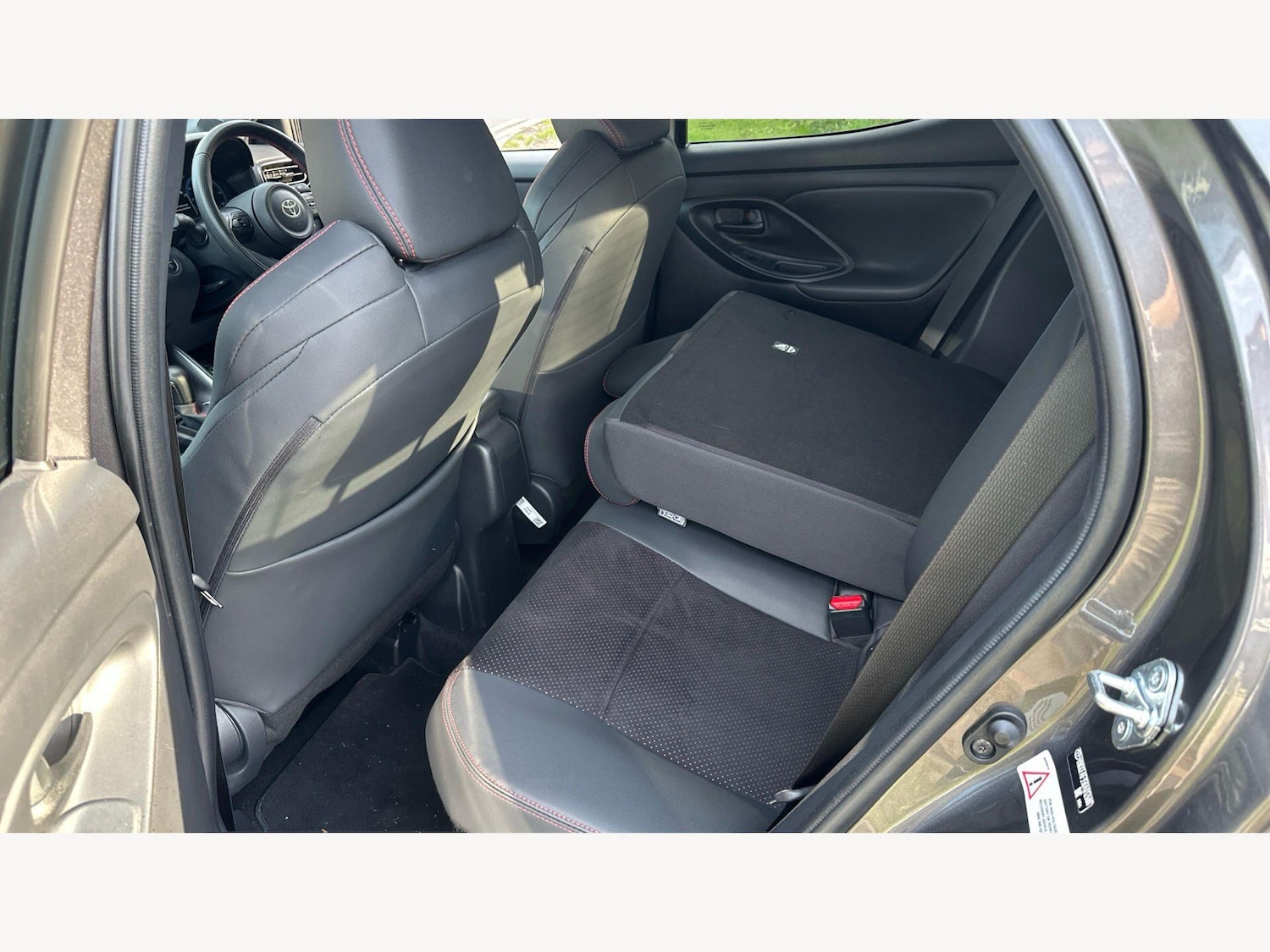 Used Toyota Yaris for sale - 78204036: Photo 17