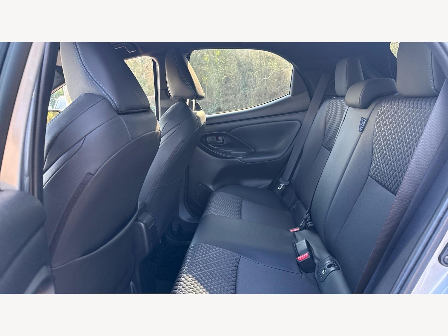 Used Toyota Yaris 2024 for sale - 78062726: Photo 15