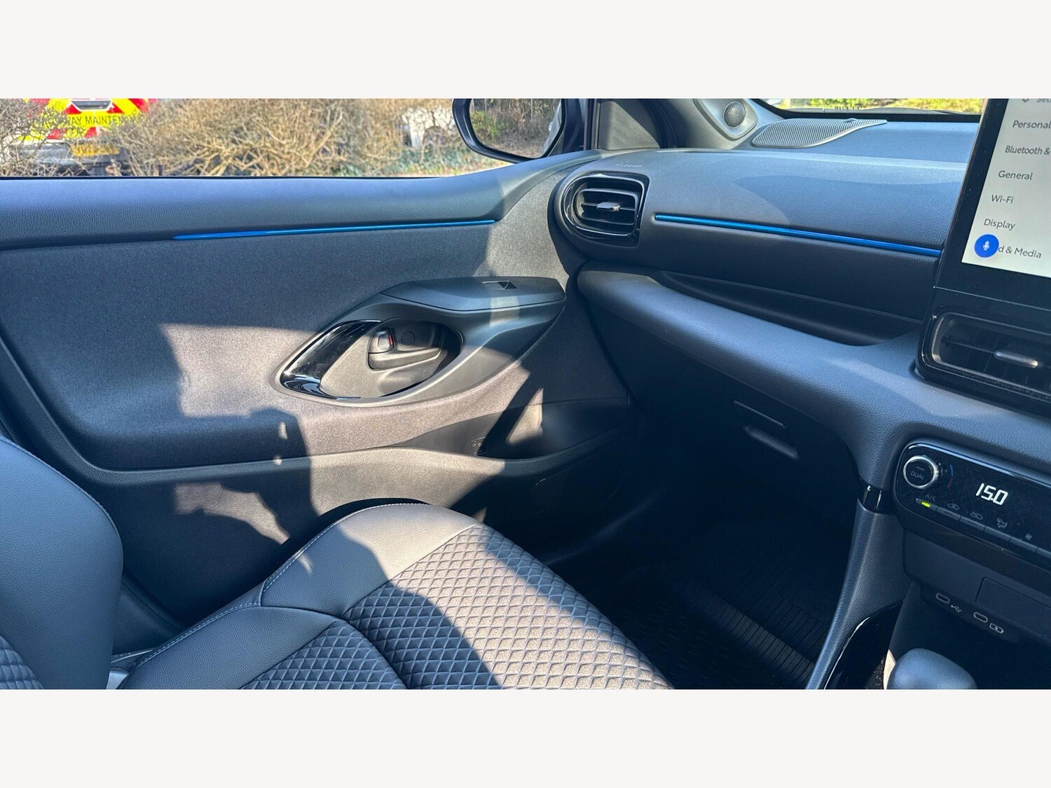 Used Toyota Yaris 2024 for sale - 78062726: Photo 35