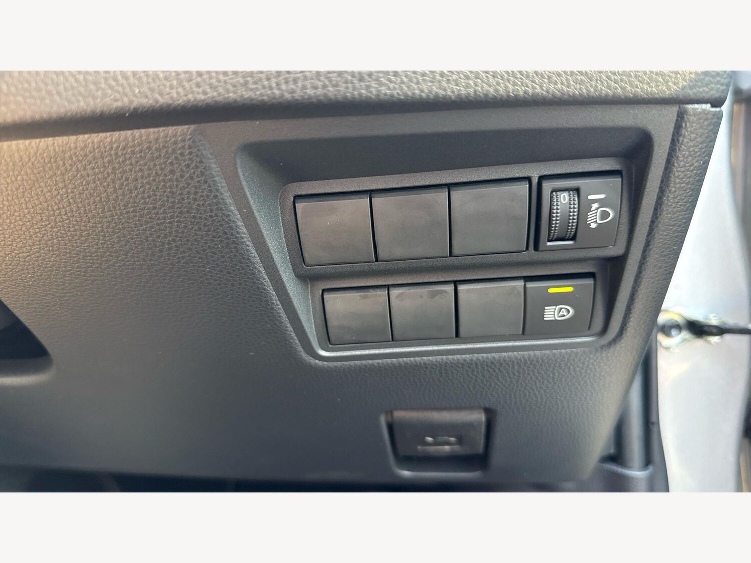 Used Toyota Yaris 2024 for sale - 78062726: Photo 36